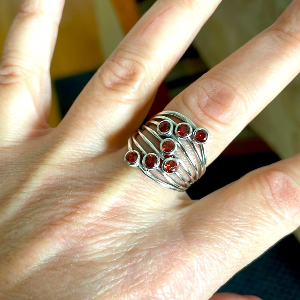 Sterling Silver Garnet Ring 925 Stamped SZ 7.75❤️